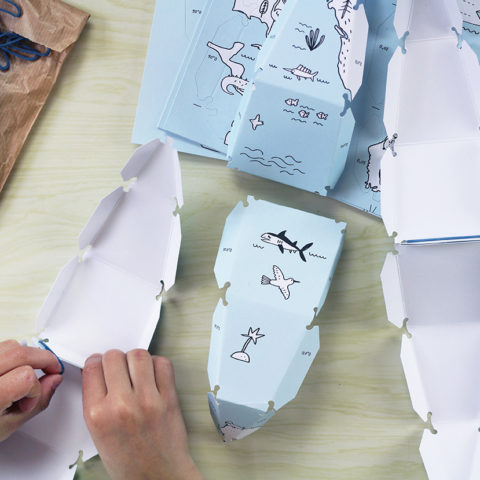 Globe terrestre à colorier